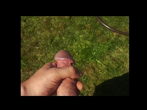 ❤️ Hot hottie gets kanyang pink puki fucked at cums sa isang pumulandit sa isang summer garden ❤❌ Porn video sa tl.tradeis.top ☑