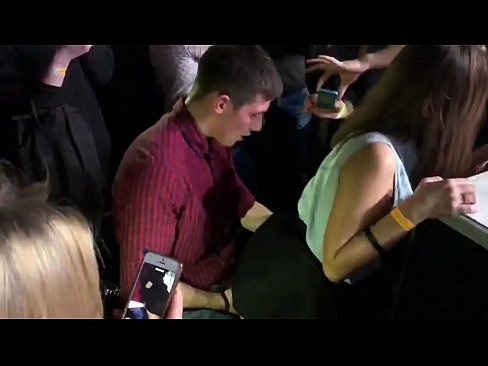 ❤️ Tunay na sex sa isang Russian nightclub. Ang 18-taong-gulang na batang babae na Ruso sa anus at puki ay nakipagkamay sa isang nightclub ❤❌ Porn video sa tl.tradeis.top ☑