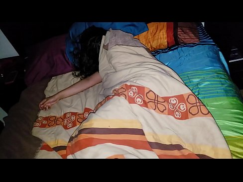 ❤️ Pinupunasan ng stepson ang kanyang batang madrasta habang natutulog ito. ❤❌ Porn video sa tl.tradeis.top ☑